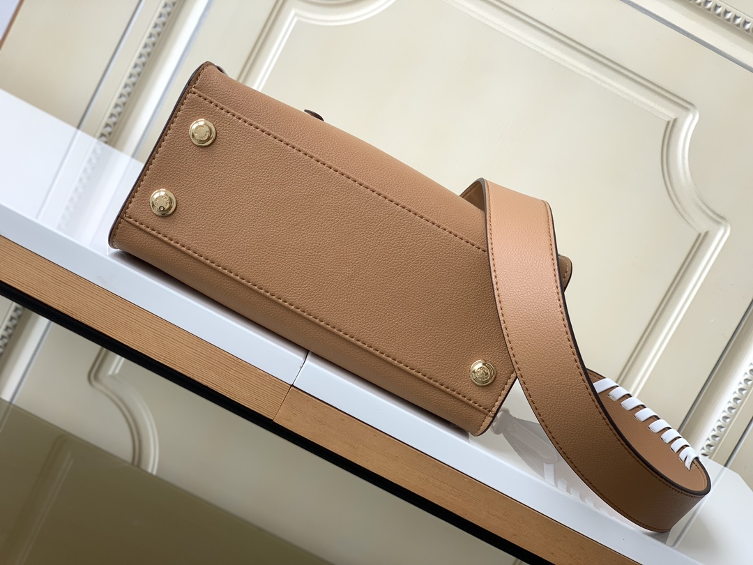 [TOP] Louis Vuitton LV  On My Side Tote Braided series Bag