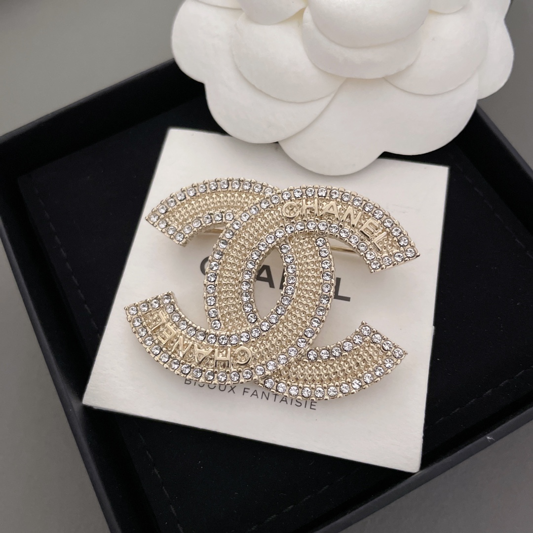 [Top] CHANEL Inspired Diamond Brooch - Light Gold