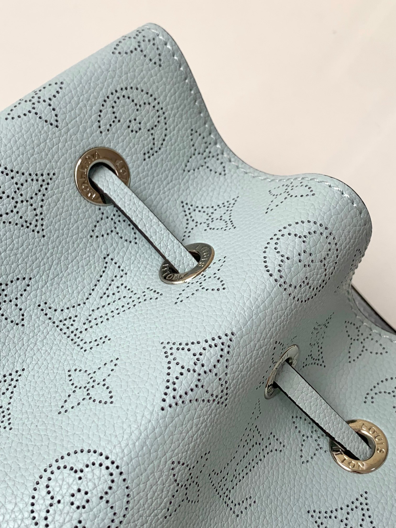 [TOP] Louis Vuitton LV Mahina Bella Bag - Blue