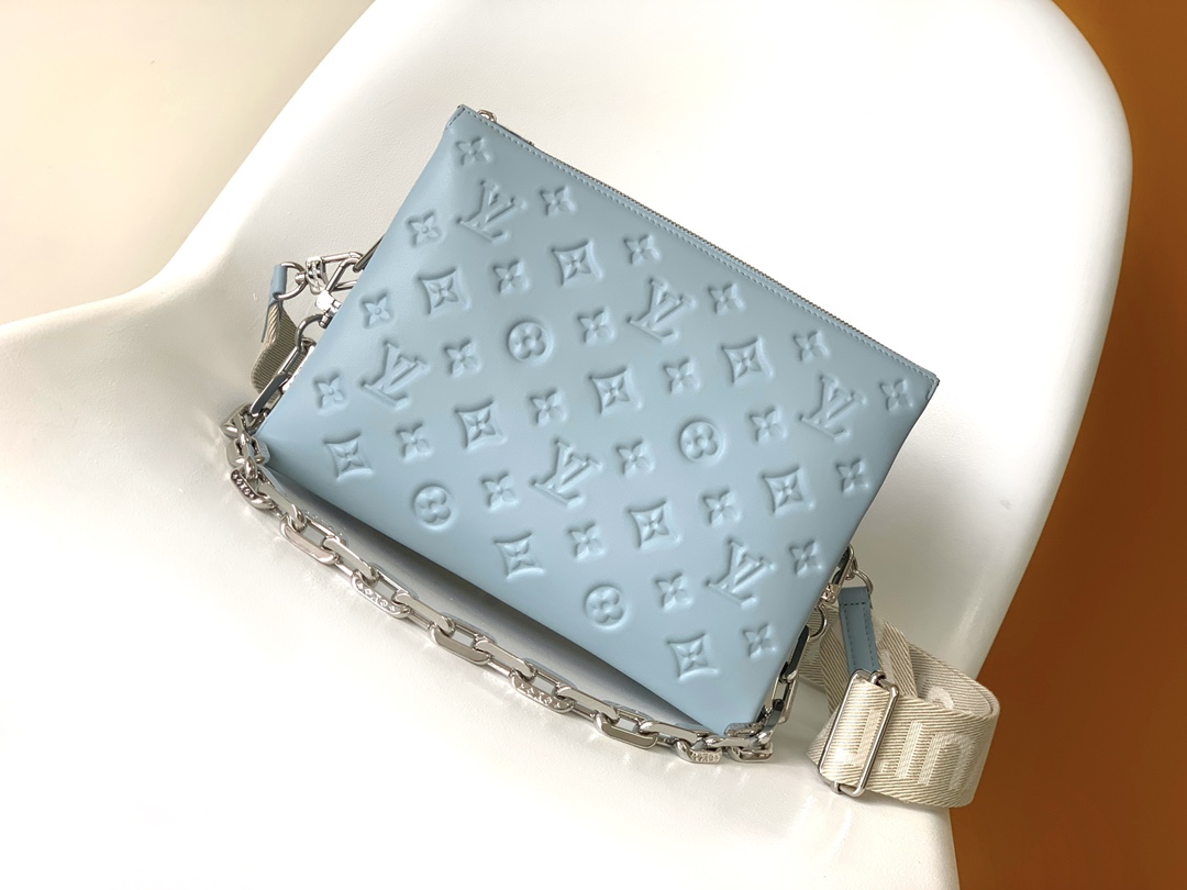 [TOP] Louis Vuitton LV £V Coussin 26 x 20 x 12 cm- HAZE BLUE