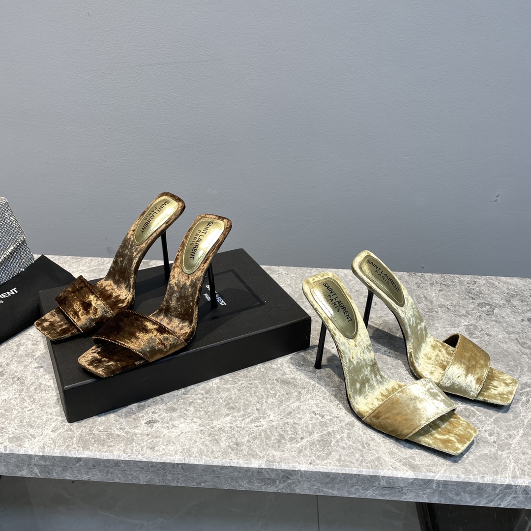 [TOP] Yves Saint Laurent YSL Lacquered high heeled sandals - 2 Color