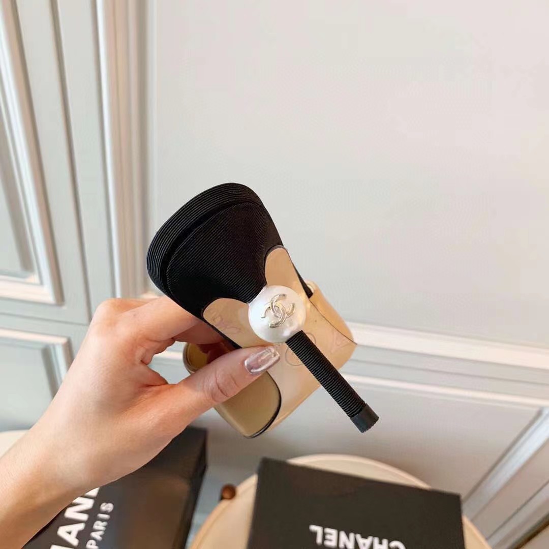 [TOP] CHANEL High Heel - beige