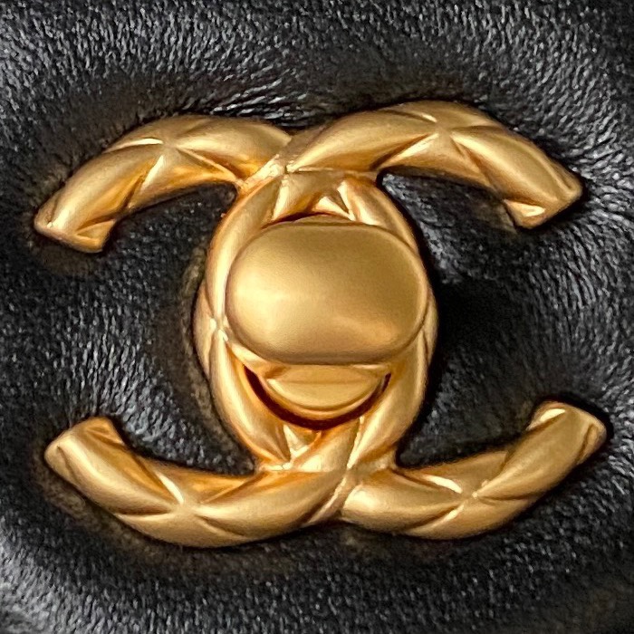 [TOP] CHANEL Lambskin Small Clutch 15*15.5*7.5 cm - Black