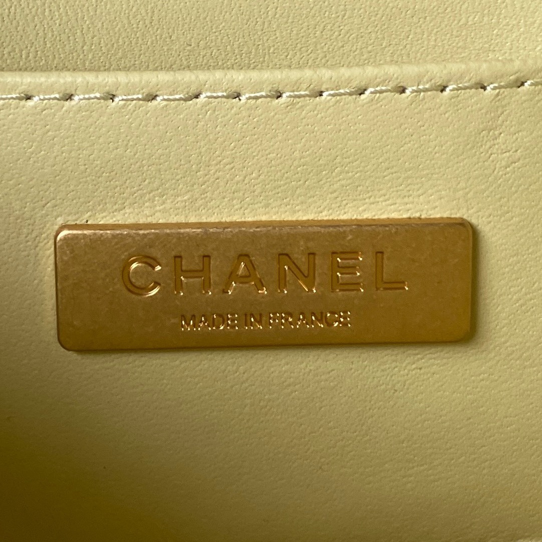 [TOP] CHANEL Lambskin Small Clutch 15*15.5*7.5 cm - Light Yellow