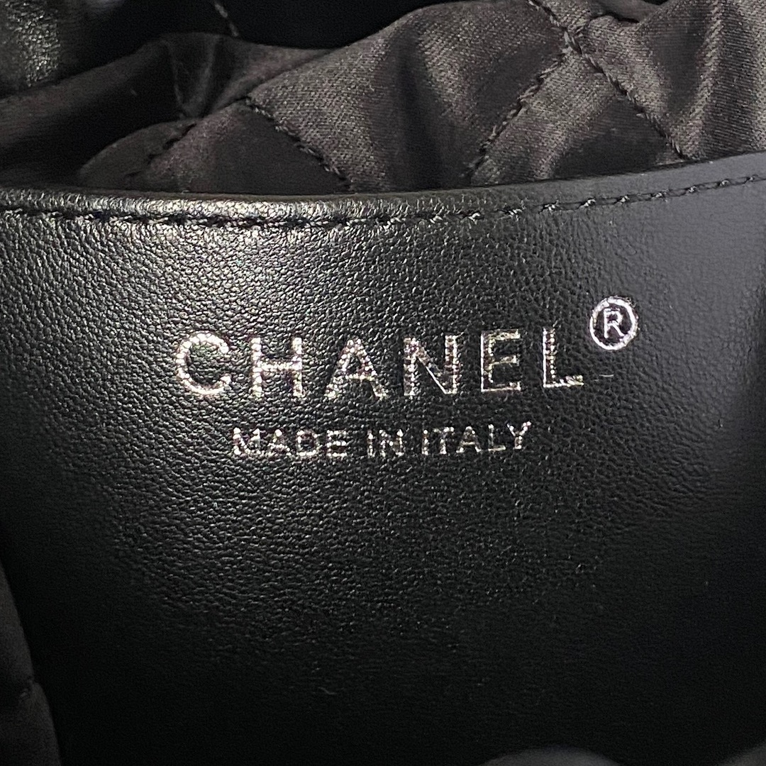 [TOP] CHANEL mini22 Quilted Chain Small Bag 19x20x6cm - Black