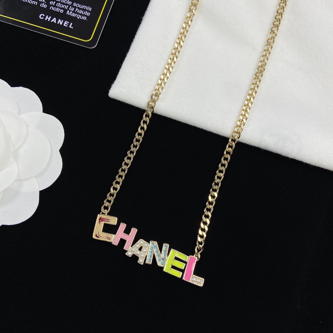 [Top] CHANEL Colorful Letter/Gold Chain Necklace