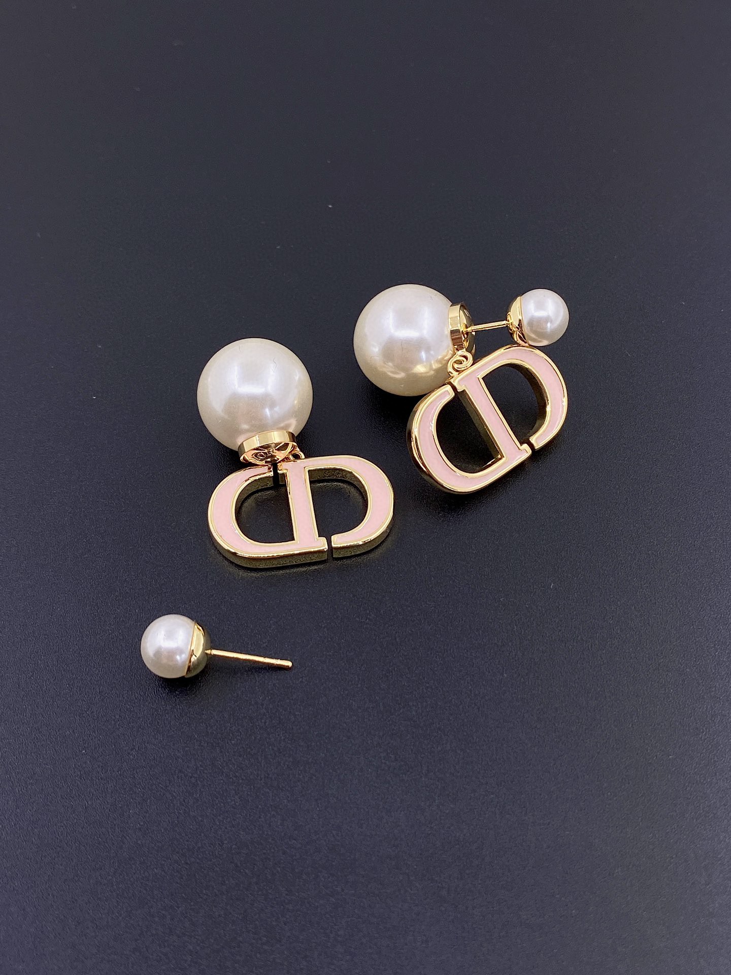[Top] Christian Dior large/small pearl stud earrings - 3 colors