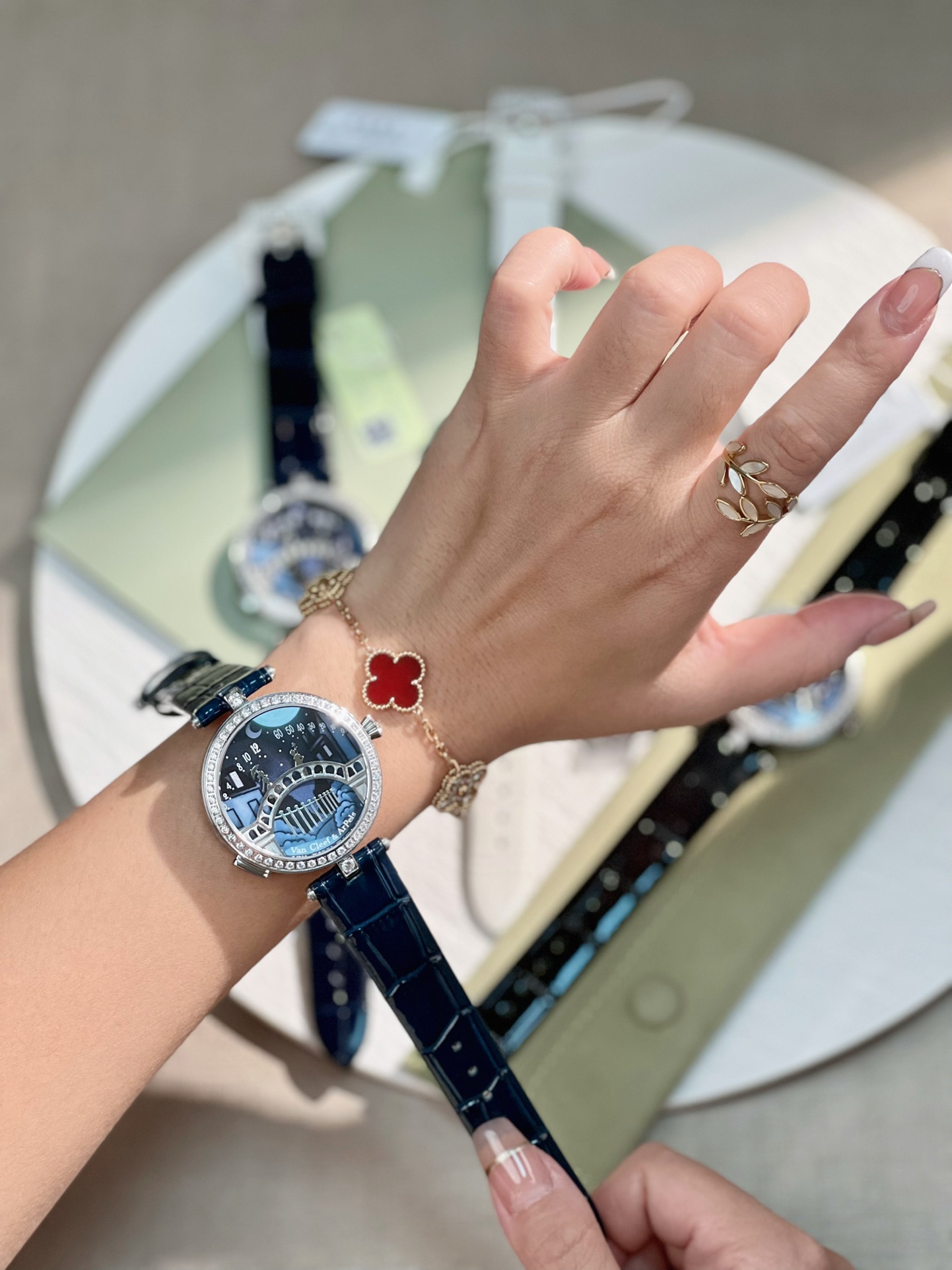 [Top]Van Cleef & Arpels Van Cleef&Arpels Watches - 2 Color