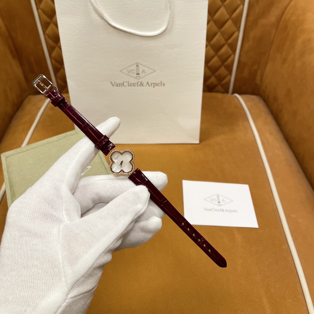 [Top]Van Cleef & Arpels VALHAMBRA Crocodile Watches - Red