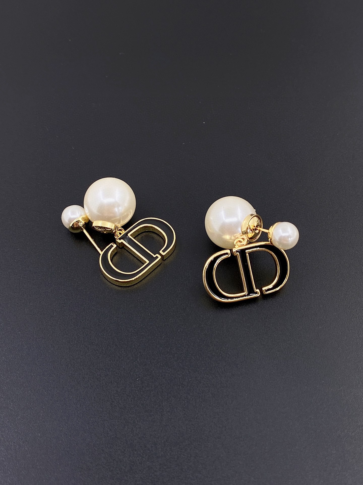 [Top] Christian Dior large/small pearl stud earrings - 3 colors