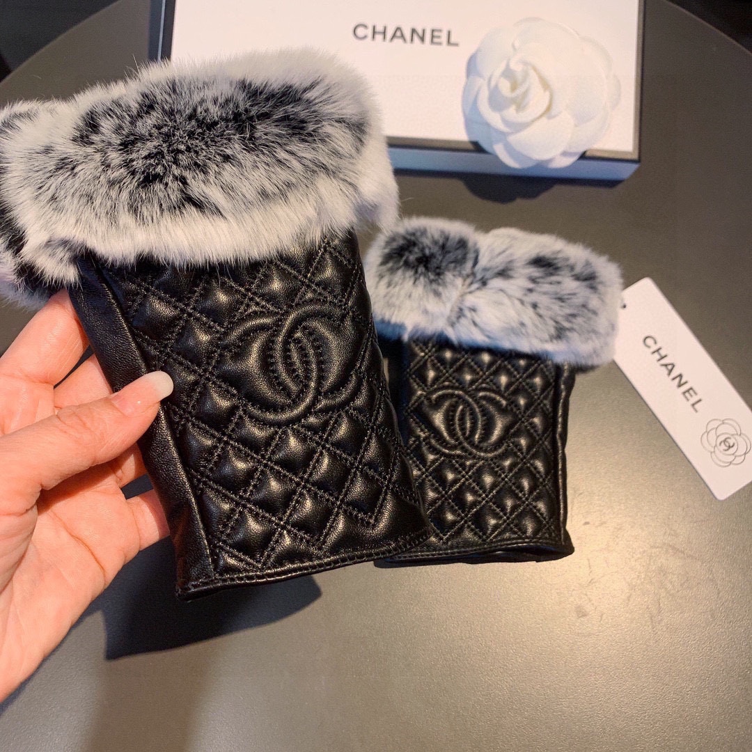 [TOP] CHANEL Gloves - Black