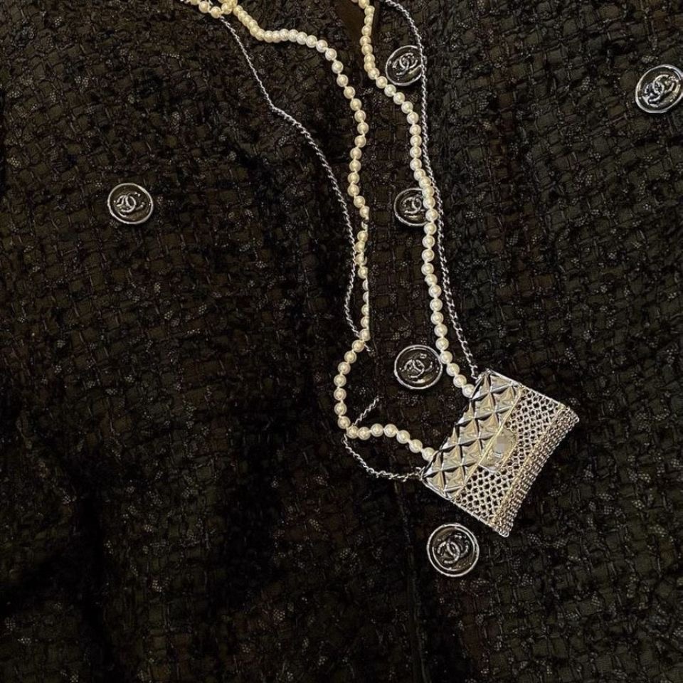 [TOP] CHANEL Mini Box Bag - Silver/Gold