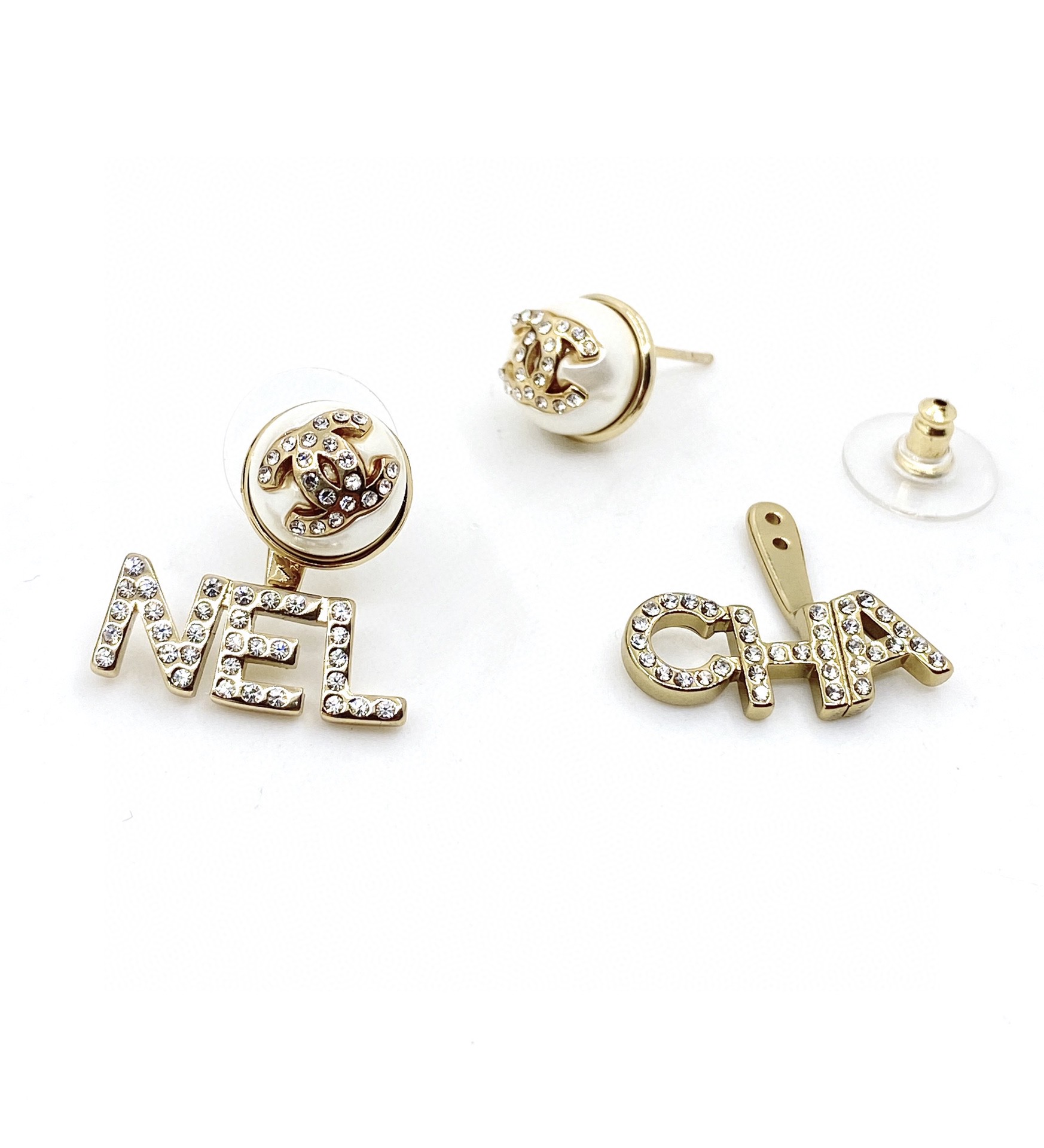 [TOP] CHANEL Diamond Logo Pearl Letter Stud Earrings