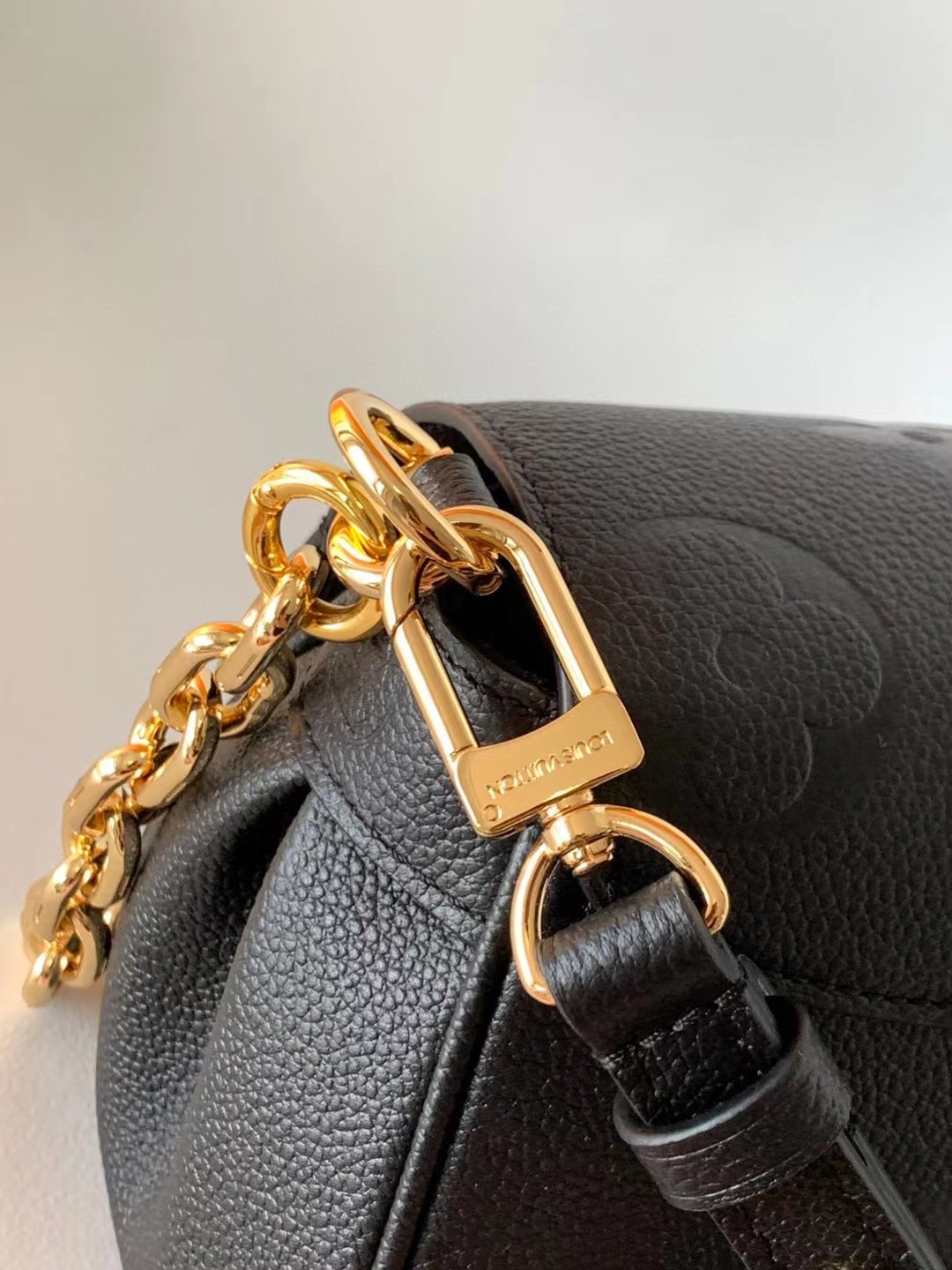 [TOP] Louis Vuitton LV Favorite Bag 24/14/9cm- BLACK