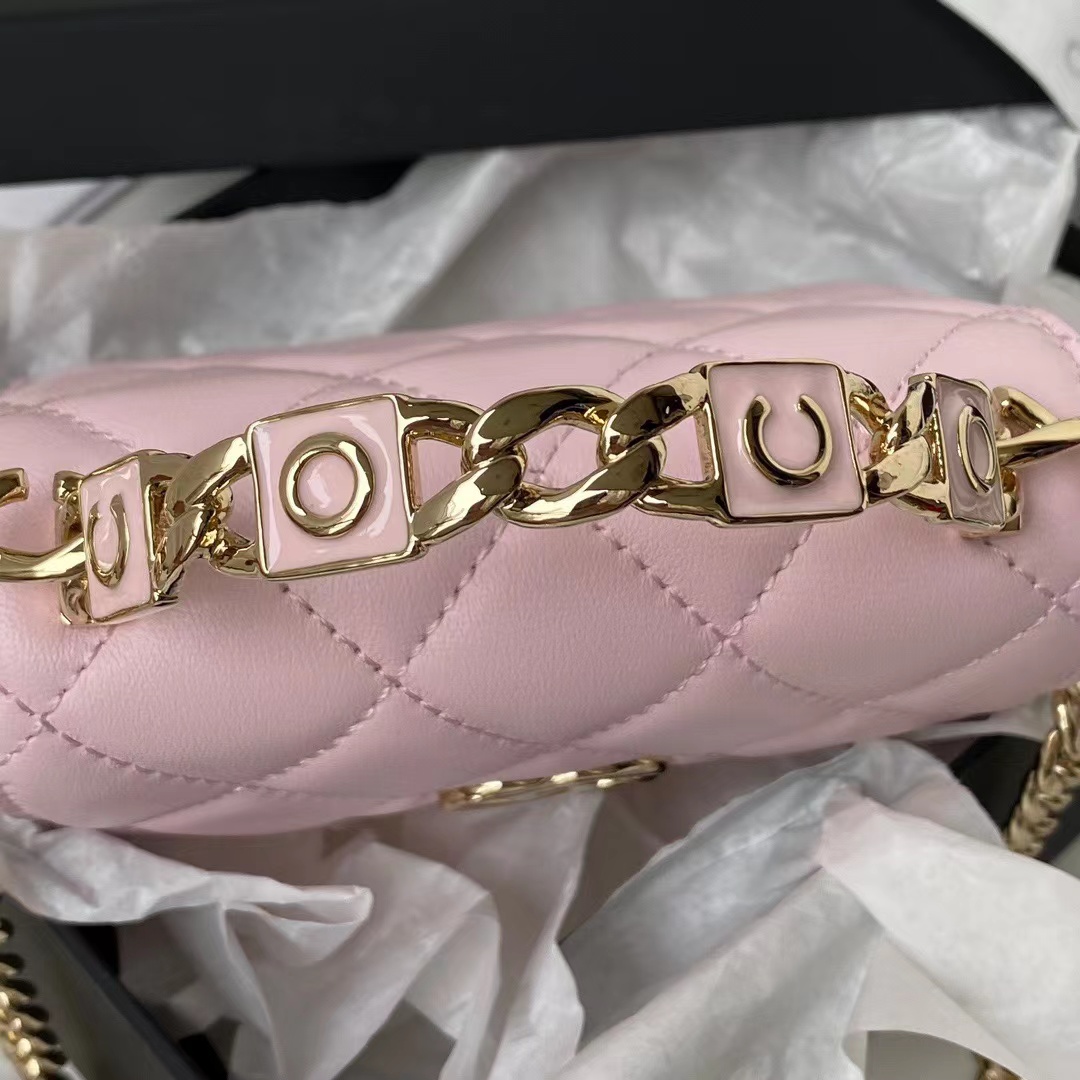 [TOP] CHANEL Flap Bag Lambskin Enamel Handle 9.5x13x6cm - Pink
