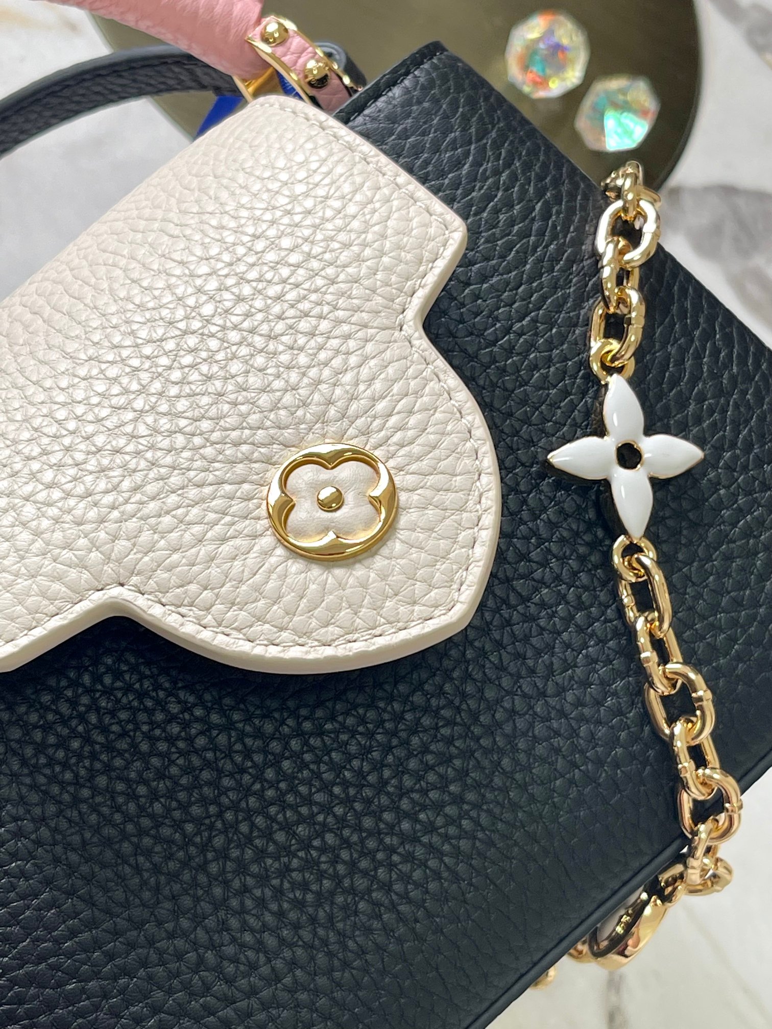 [TOP] Louis Vuitton LV Capucines Bag 3 Sizes -Black