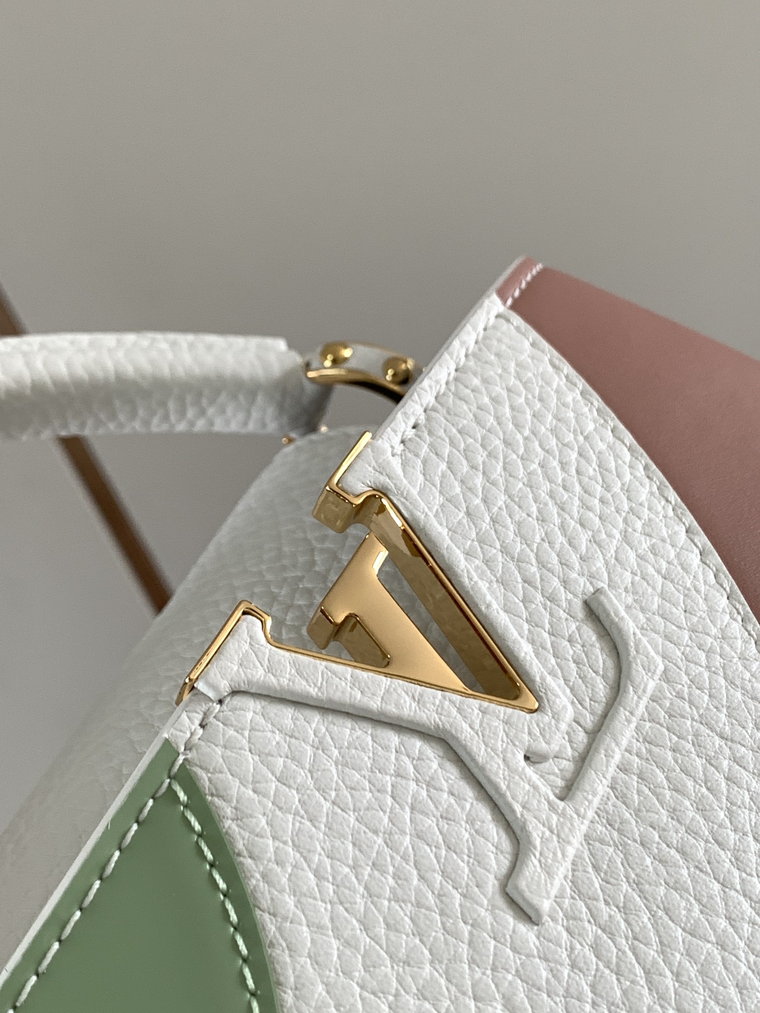 [TOP] Louis Vuitton LV Capucines Bag 2 Sizes-White and Pink and Green and Brown