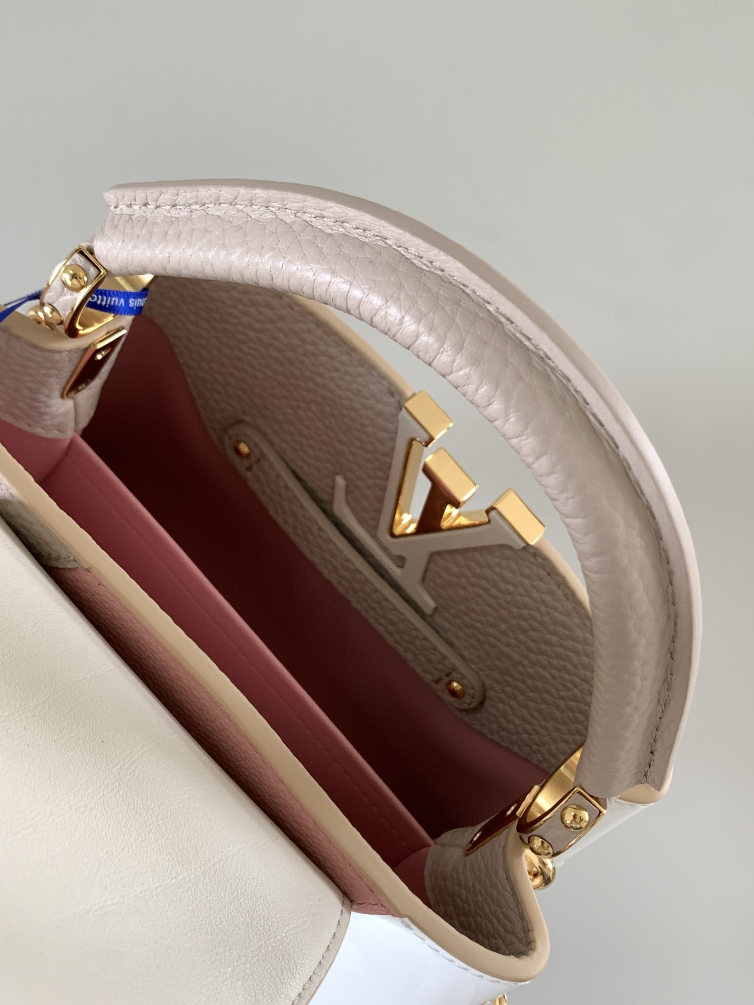 [TOP] Louis Vuitton LV Capucines  Gold Buckle Bag 2 Sizes-White and Pink and Beige