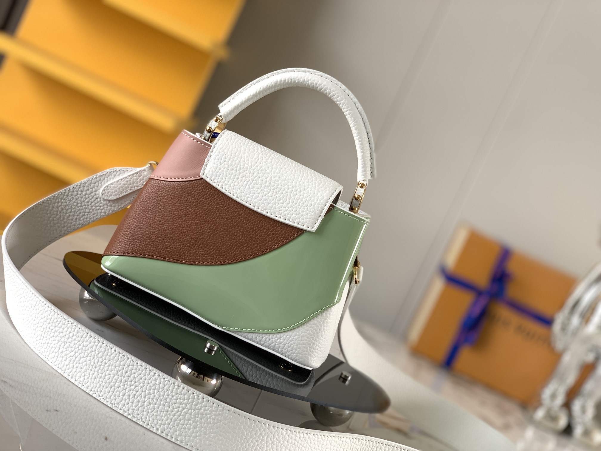[TOP] Louis Vuitton LV Capucines Bag 2 Sizes-White and Pink and Green and Brown