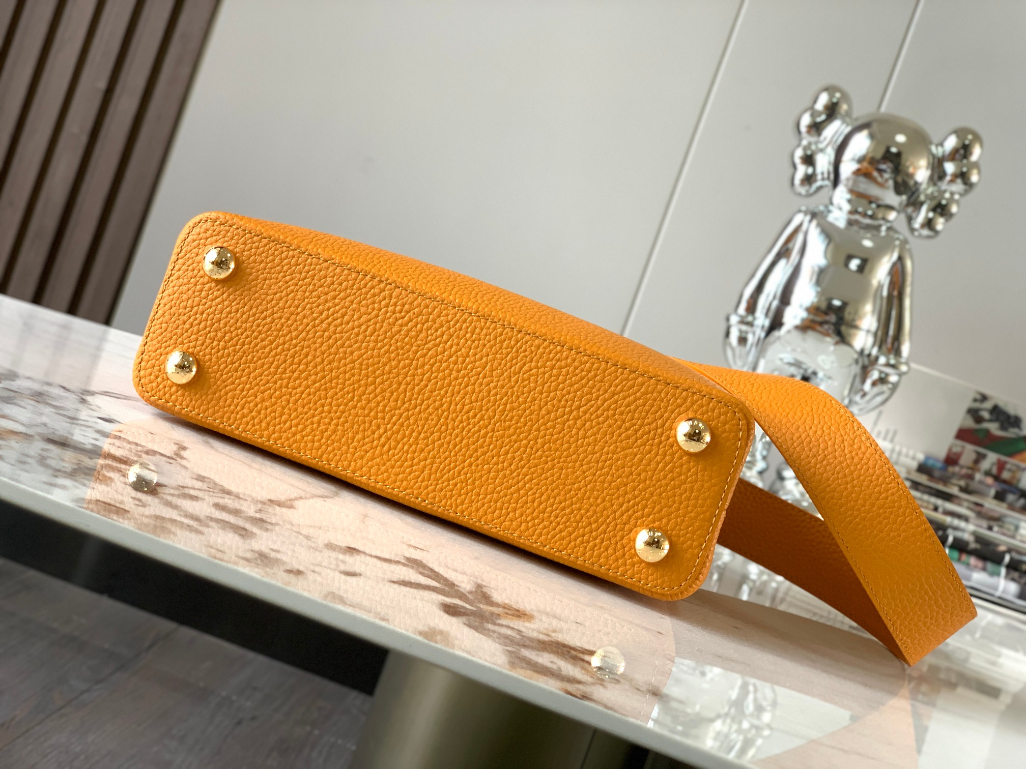 [TOP] Louis Vuitton LV Capucines Python Gold Buckle Bag - Yellow