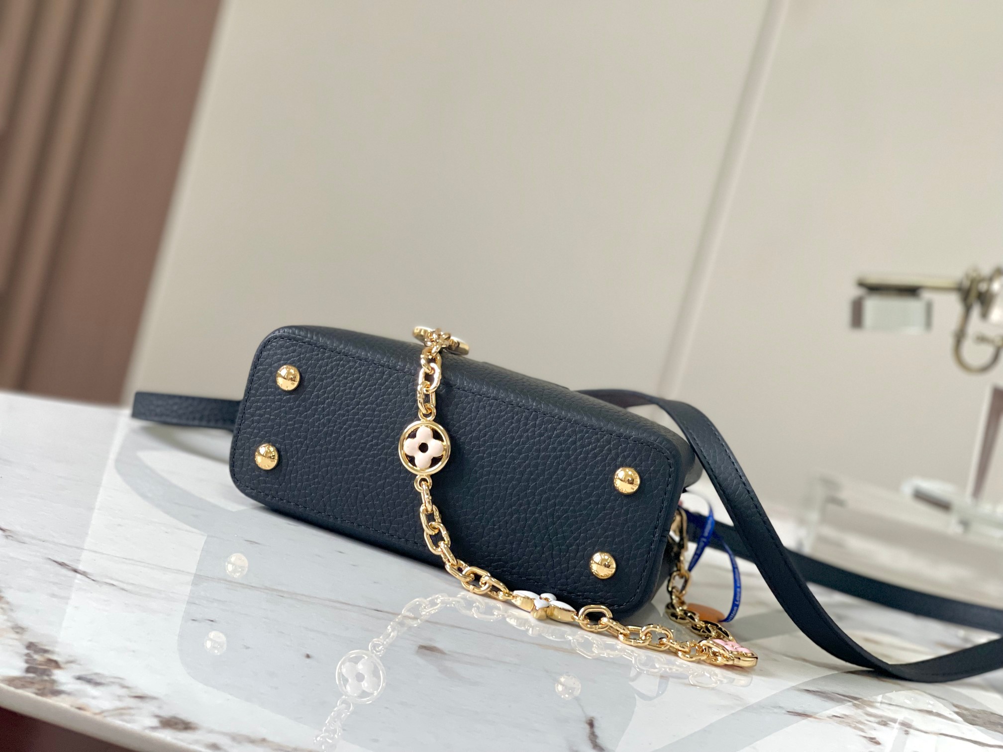 [TOP] Louis Vuitton LV Capucines Bag 3 Sizes -Black