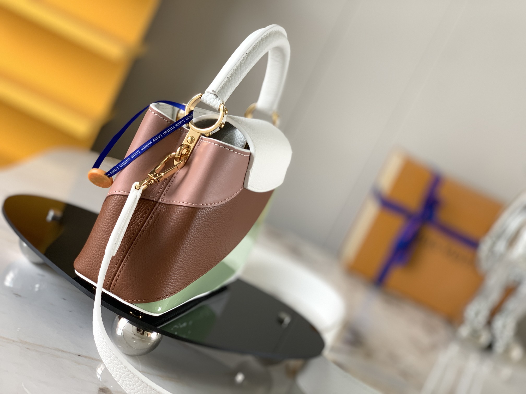 [TOP] Louis Vuitton LV Capucines Bag 2 Sizes-White and Pink and Green and Brown