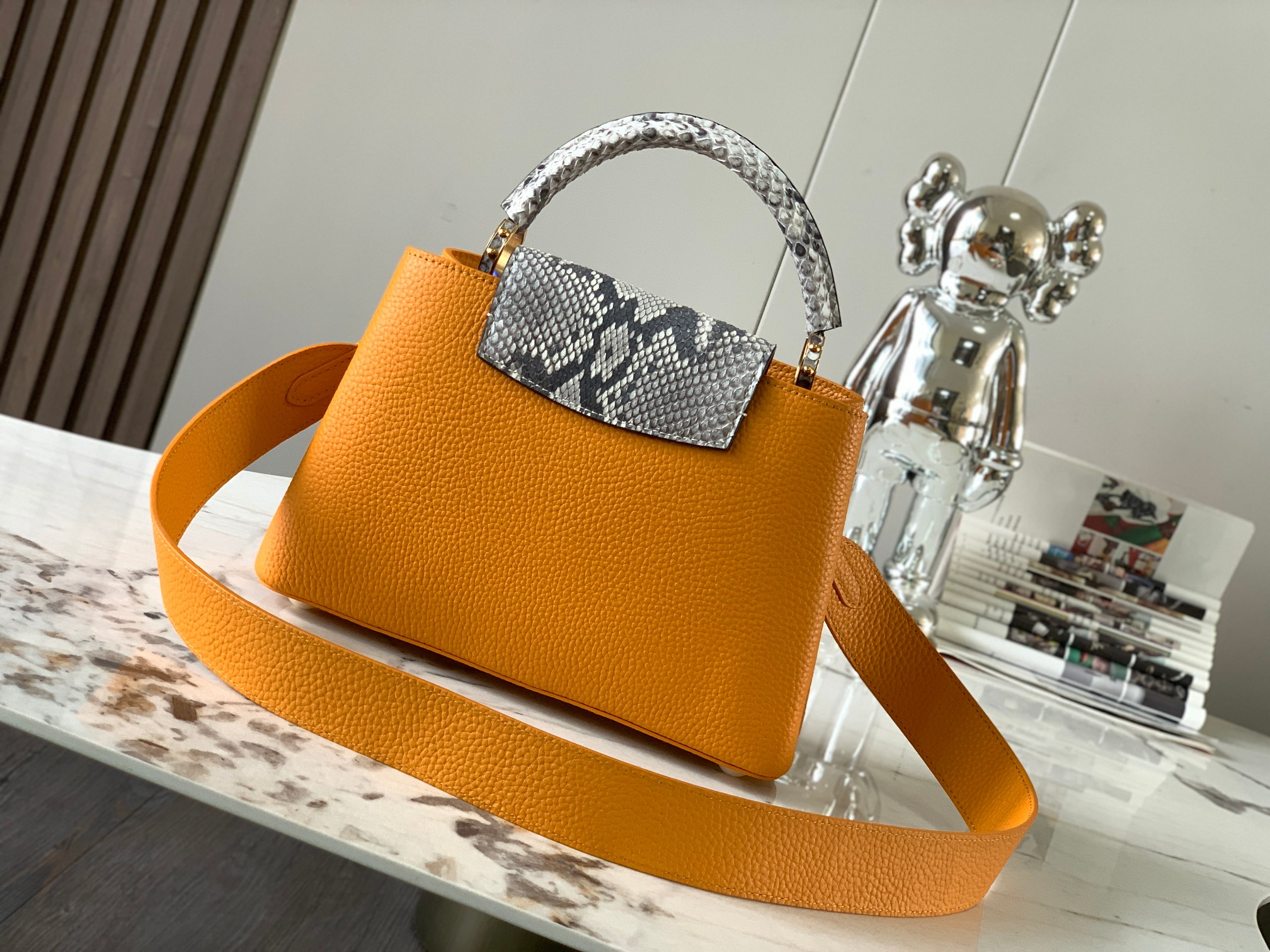 [TOP] Louis Vuitton LV Capucines Python Gold Buckle Bag - Yellow