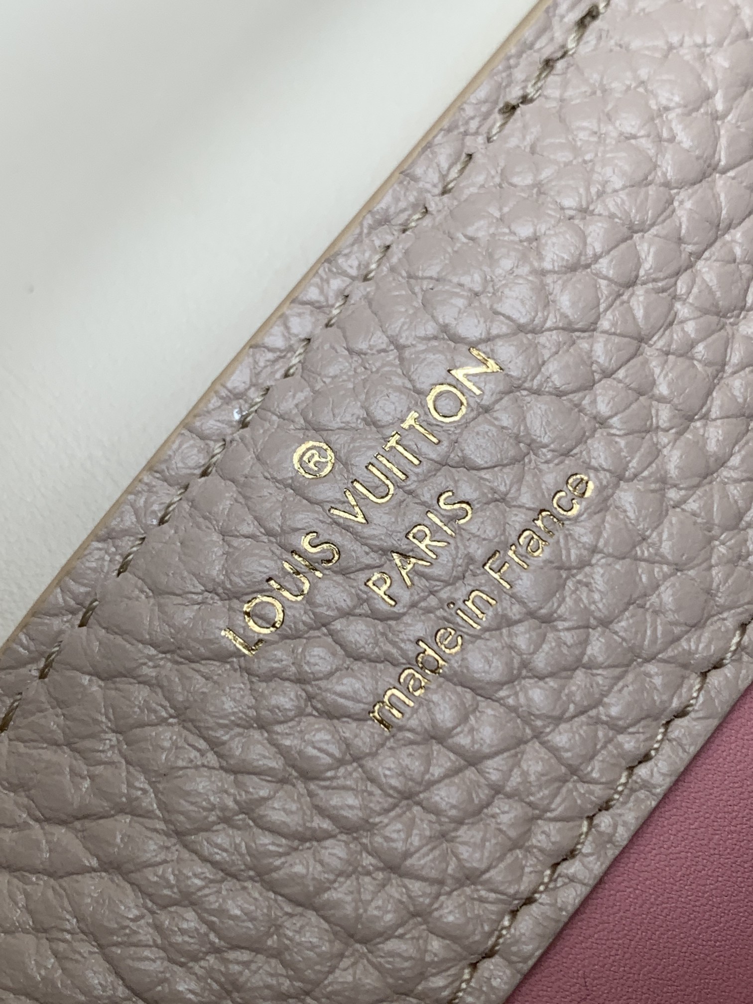 [TOP] Louis Vuitton LV Capucines  Gold Buckle Bag 2 Sizes-White and Pink and Beige