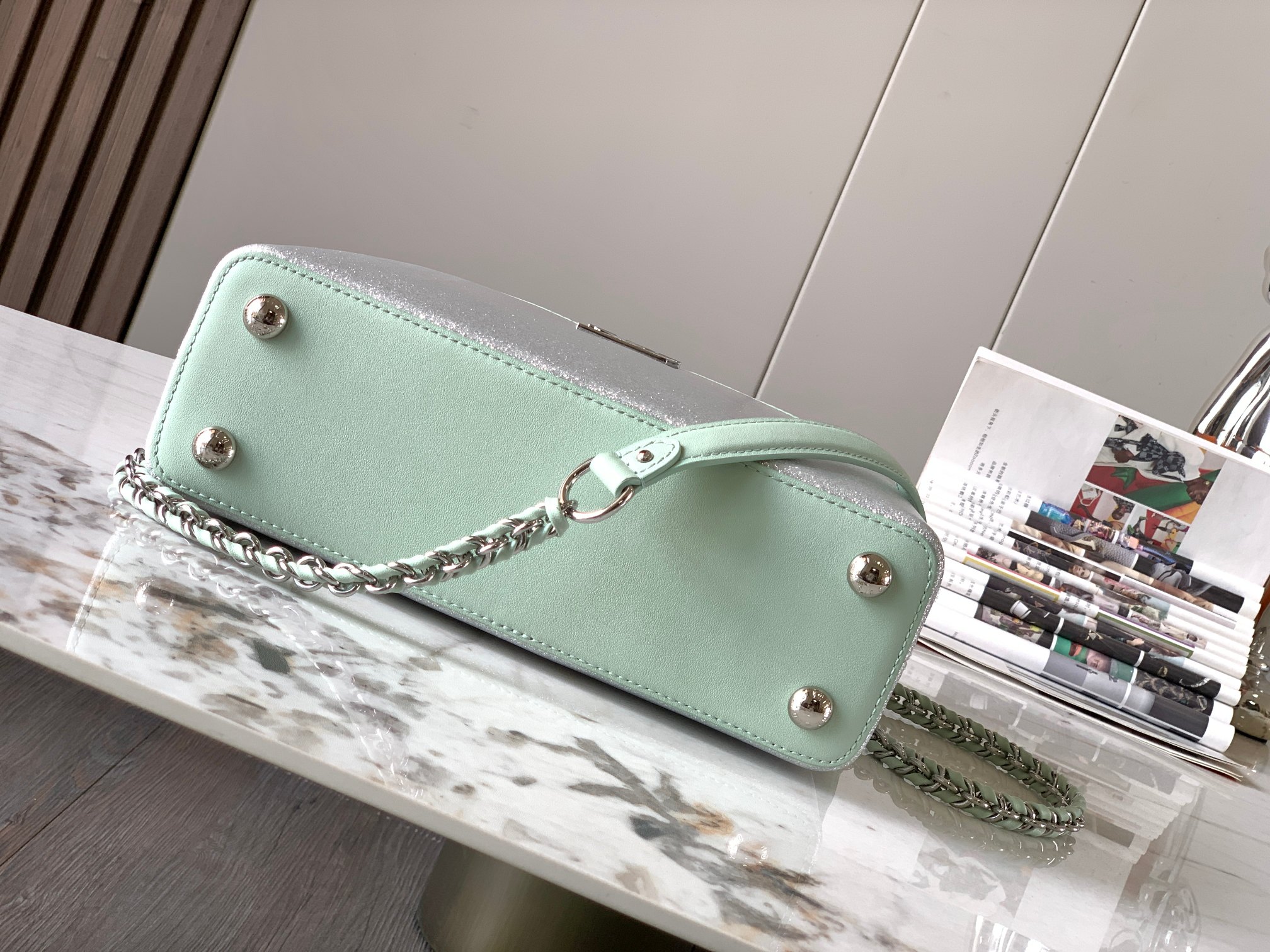 [TOP] Louis Vuitton LV Capucines Star Crystal Shell Buckle Bag 2 Sizes-Sliver