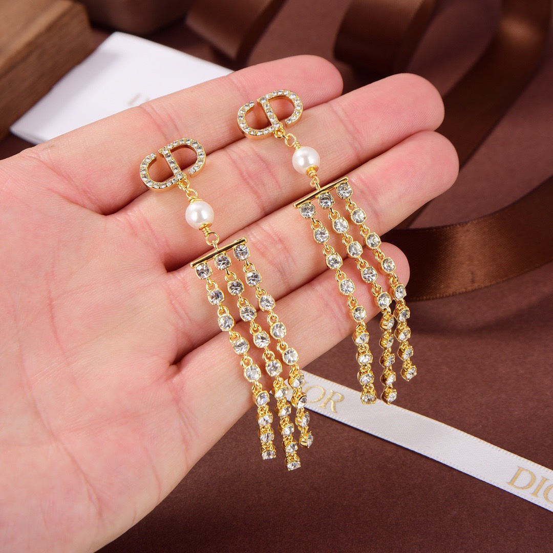 [TOP] Christian Dior Tassel Brass Diamond earrings - Gold