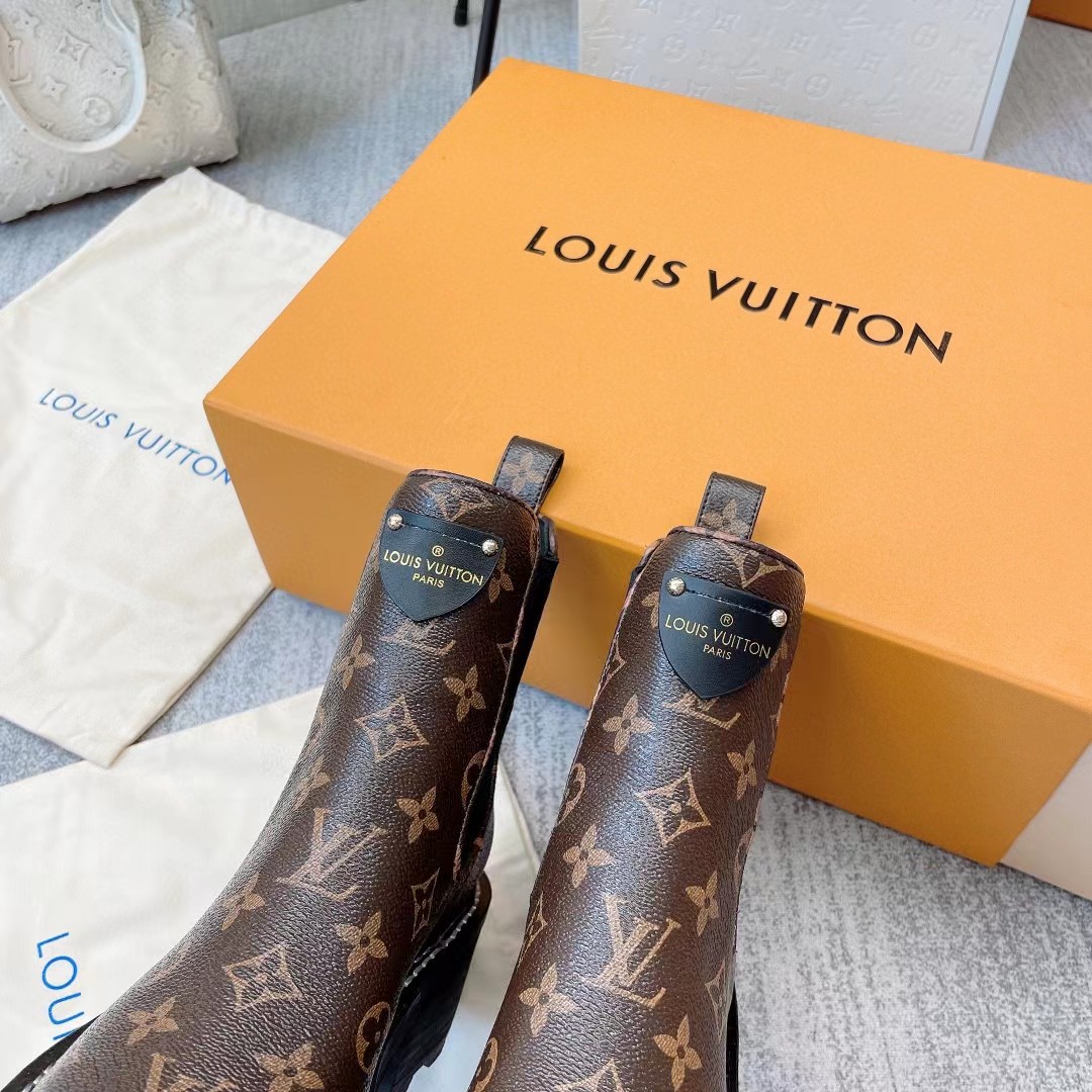 [TOP] Louis Vuitton LV  LV Beaubourg Ankle Boots Logo