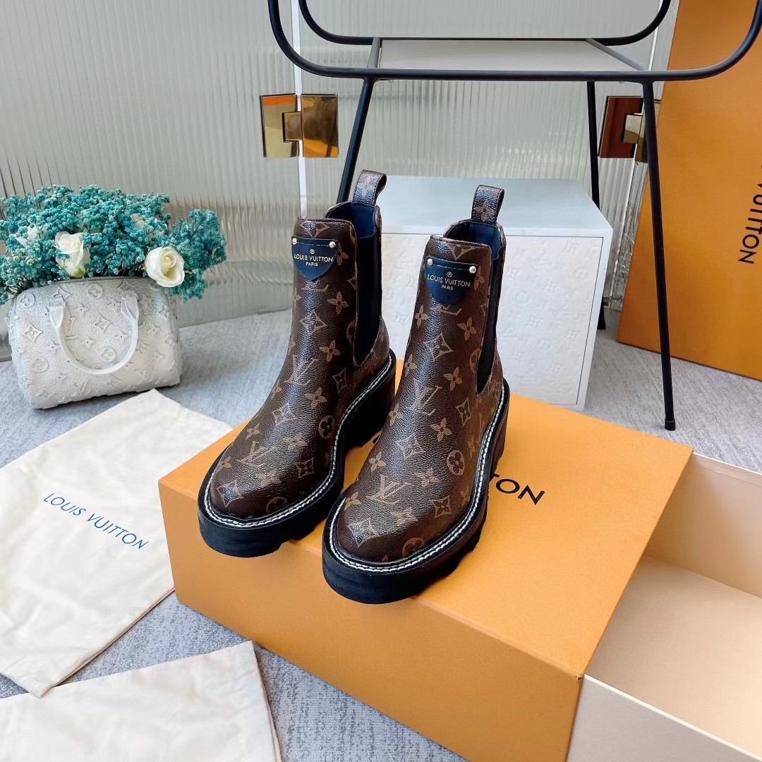 [TOP] Louis Vuitton LV  LV Beaubourg Ankle Boots Logo