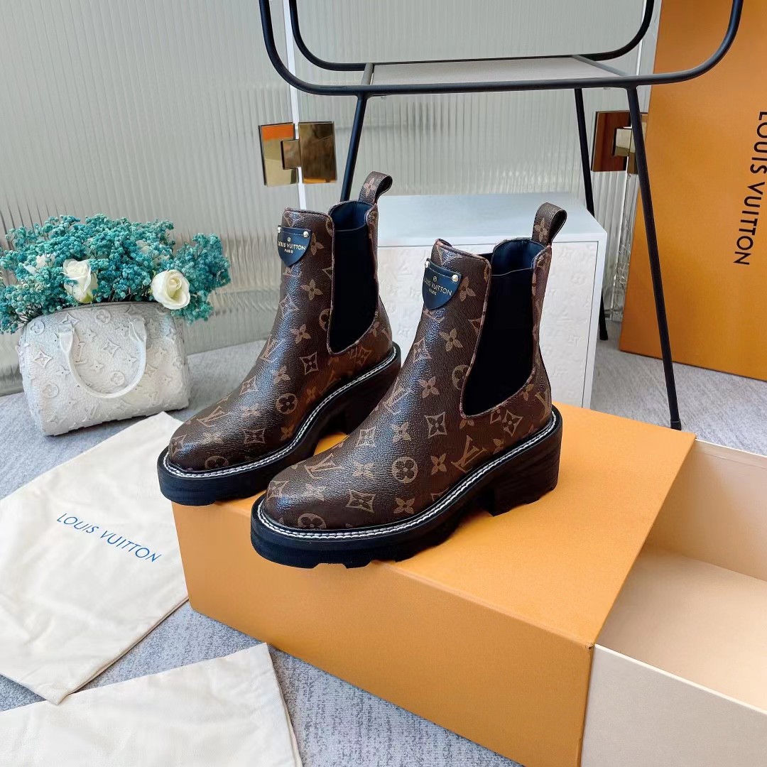 [TOP] Louis Vuitton LV  LV Beaubourg Ankle Boots Logo