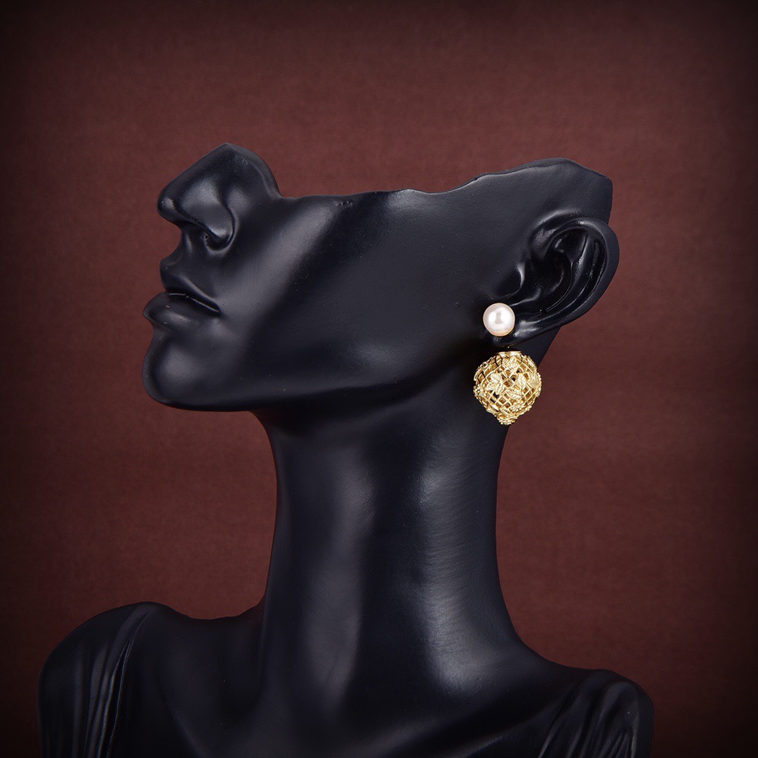 [TOP] Christian Dior CD Pearl Hollow Ball earrings - Gold