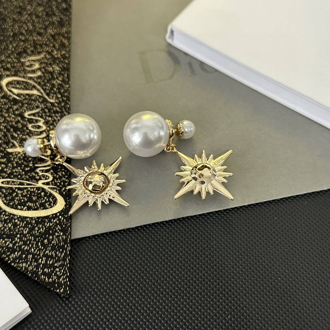 [TOP] Christian Dior Metal Sun Shape Pearl Stud Earrings