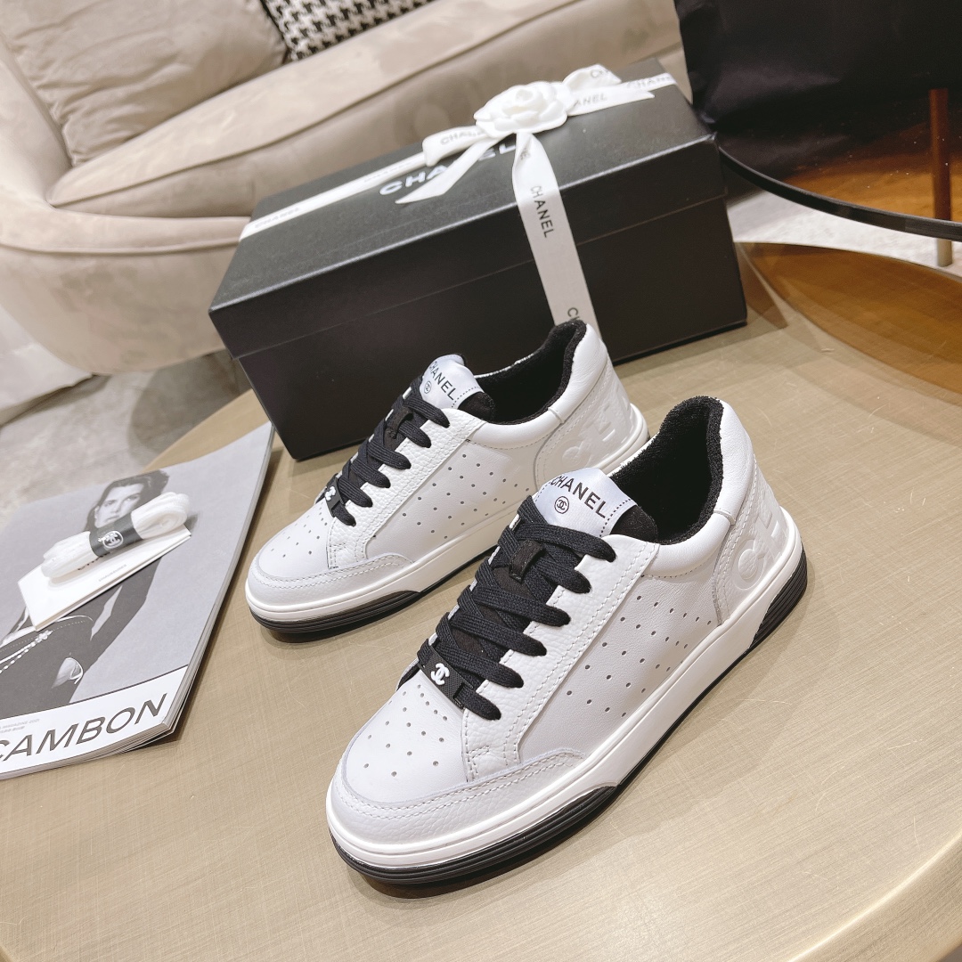 [TOP] CHANEL Two Tone Sneaker - 6 Colours