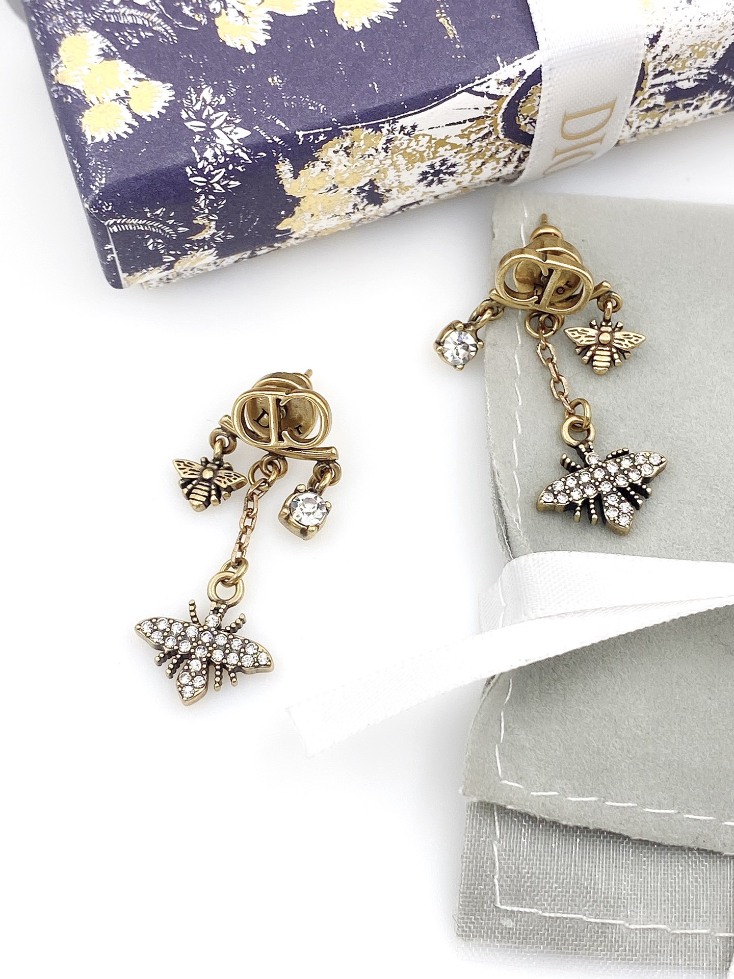 [TOP] Christian Dior Vintage Bee Earrings - Brass