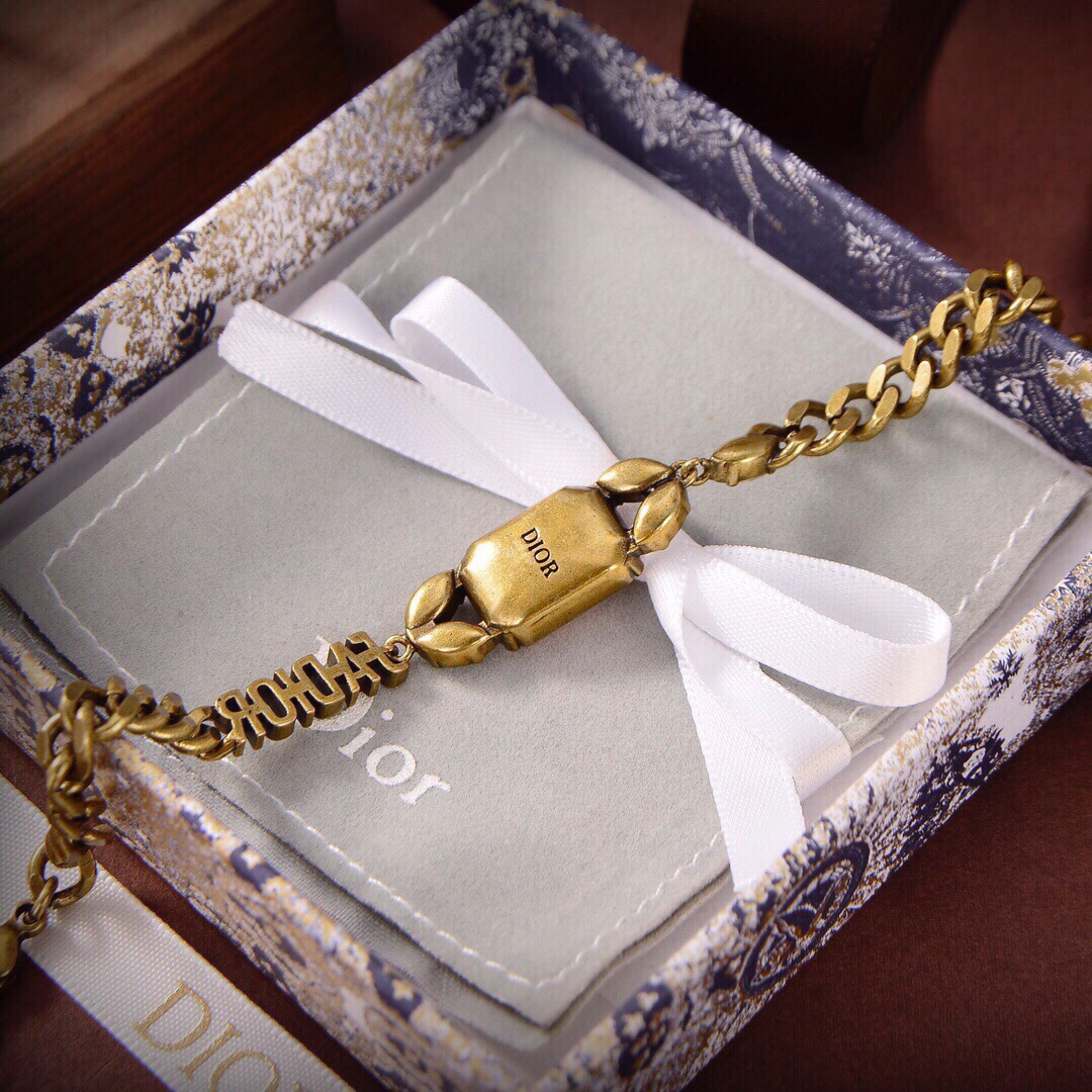 [TOP] Christian Dior Metal Pink Crystal Bracelet - Gold