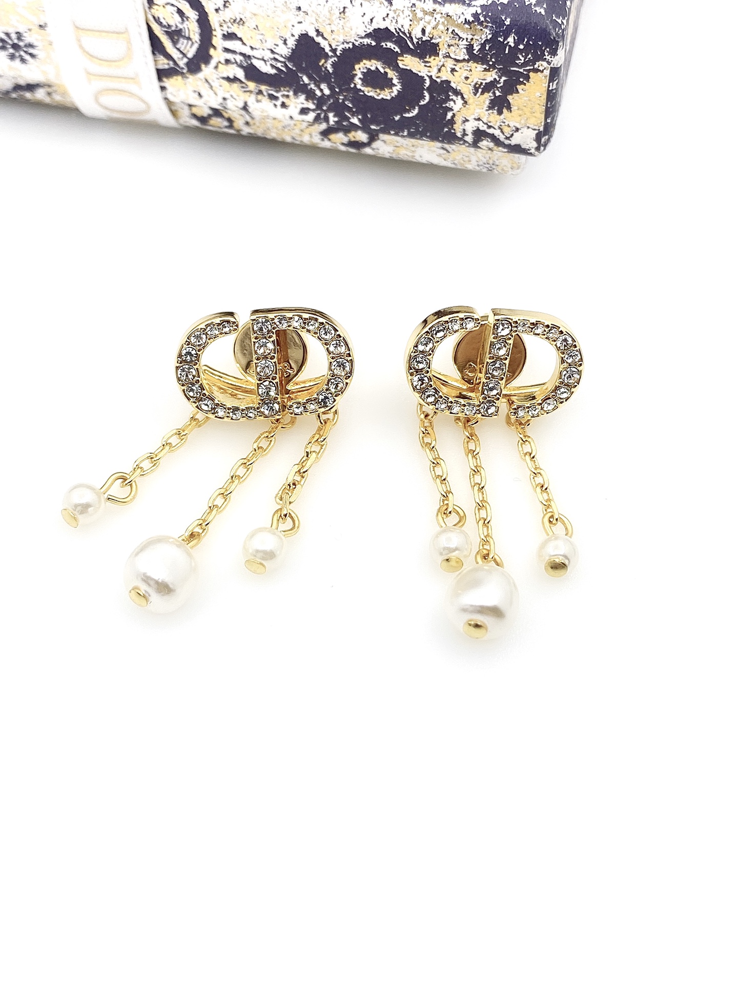 [TOP] Christian Dior CD Tassel Earrings - Gold