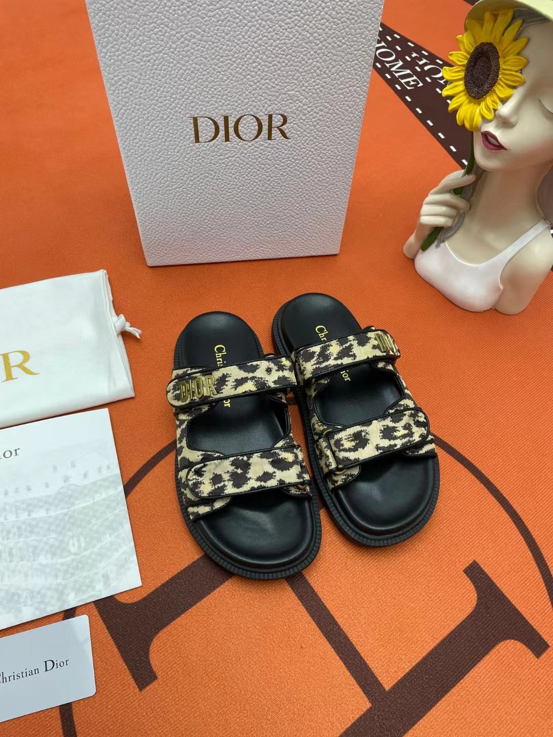 [TOP] Christian Dior Leather Dad Sandals Slides - Collection