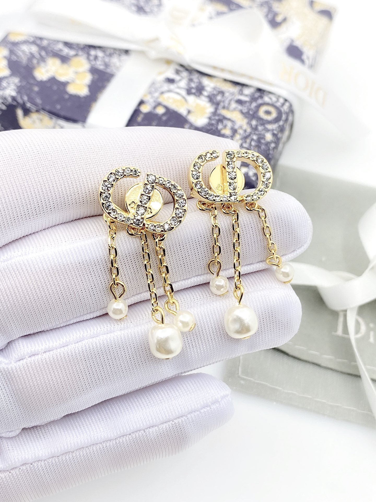 [TOP] Christian Dior CD Tassel Earrings - Gold