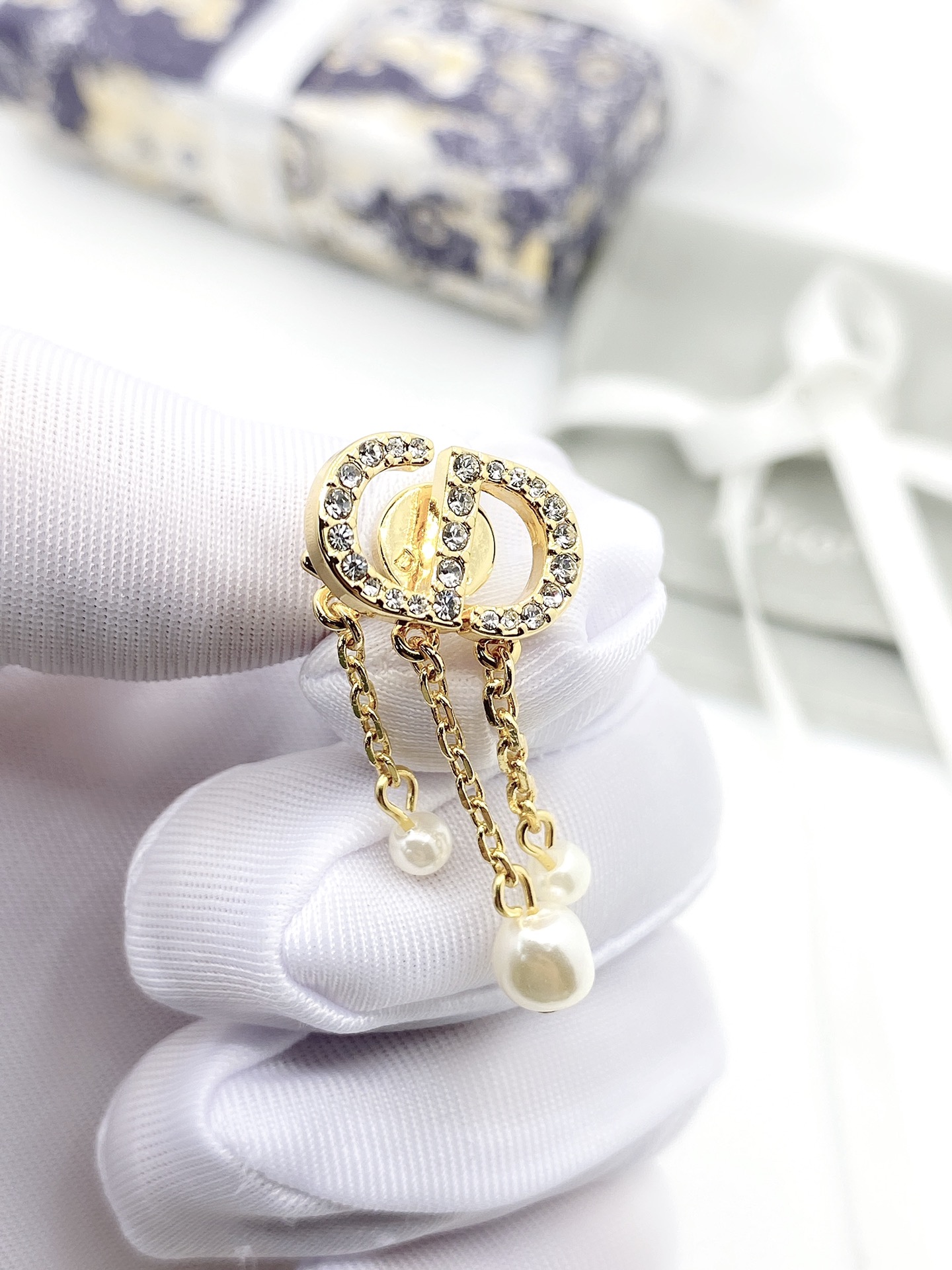 [TOP] Christian Dior CD Tassel Earrings - Gold