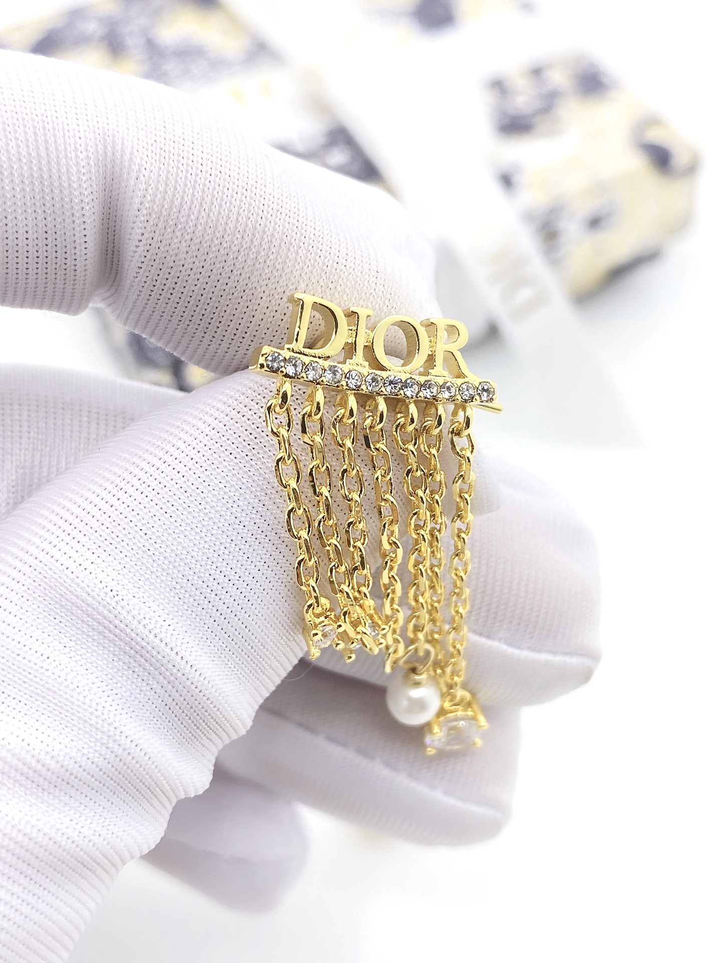 [TOP] Christian Dior Tassel Earrings - Gold