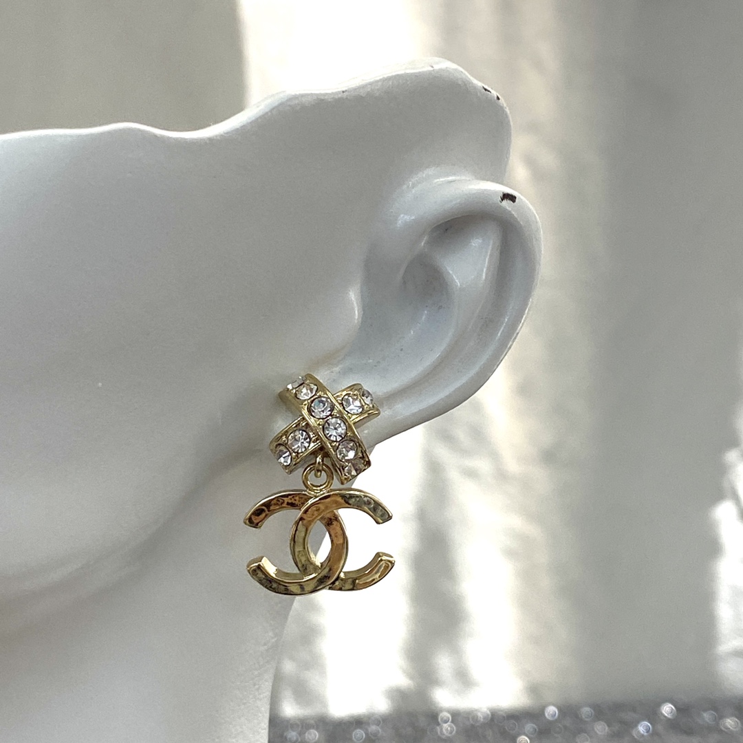 [TOP] CHANEL Double C Cross Earrings