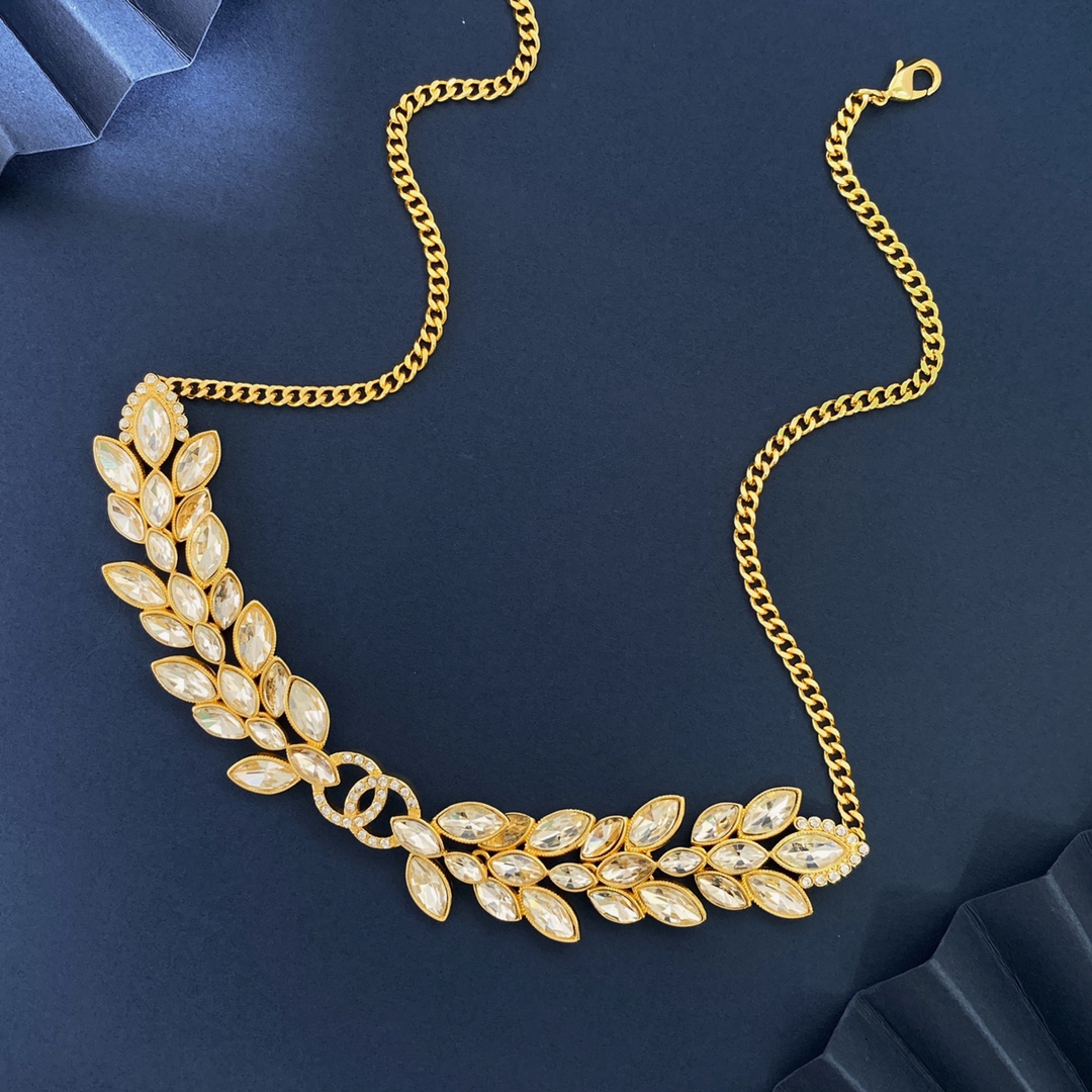 [TOP] CHANEL Double C Wheat Ear White Diamond Tassel Necklace - Gold