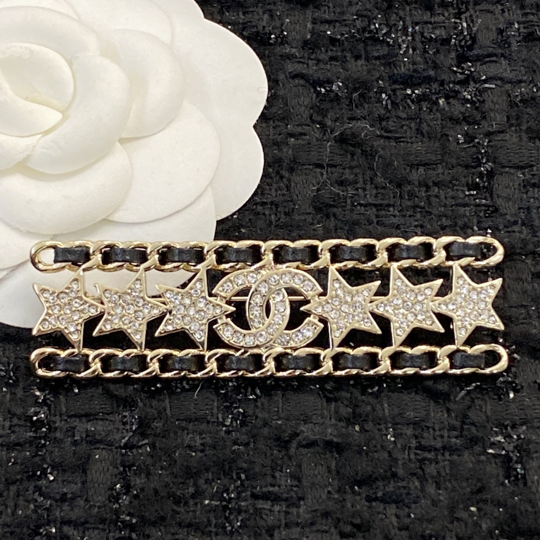 [TOP] CHANEL Leather Chain Diamond Star Lambskin Brooch - Gold