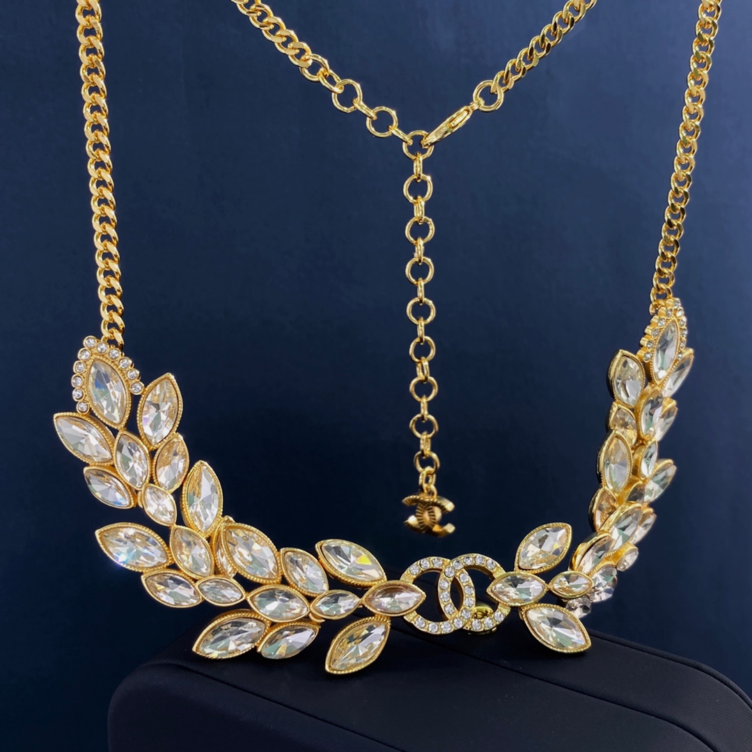 [TOP] CHANEL Double C Wheat Ear White Diamond Tassel Necklace - Gold