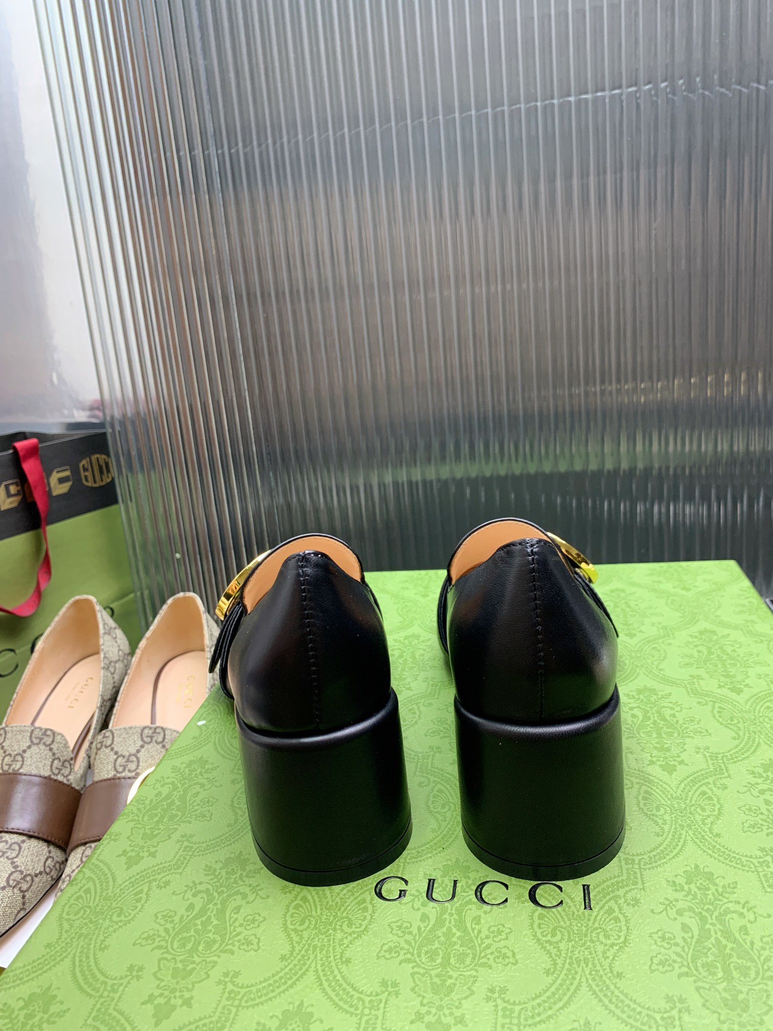 [TOP] GUCCI Double G Buckle Chunky Heel