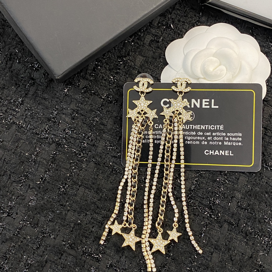 [TOP] CHANEL Lambskin Leather Chain Diamond Star Tassel Earrings - Gold