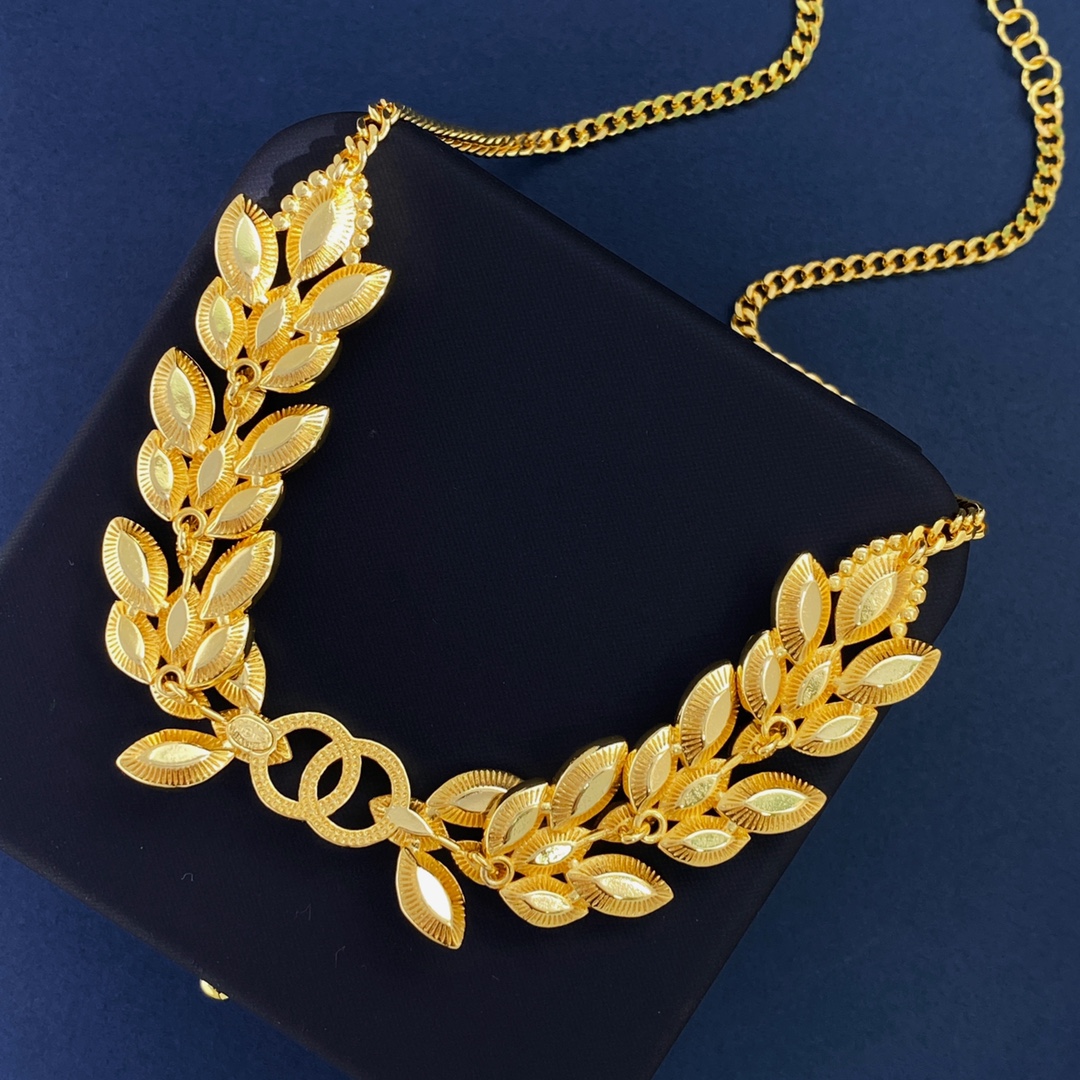 [TOP] CHANEL Double C Wheat Ear White Diamond Tassel Necklace - Gold